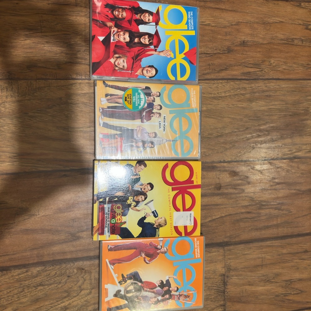 Glee DVD Collection - seasons 1-4